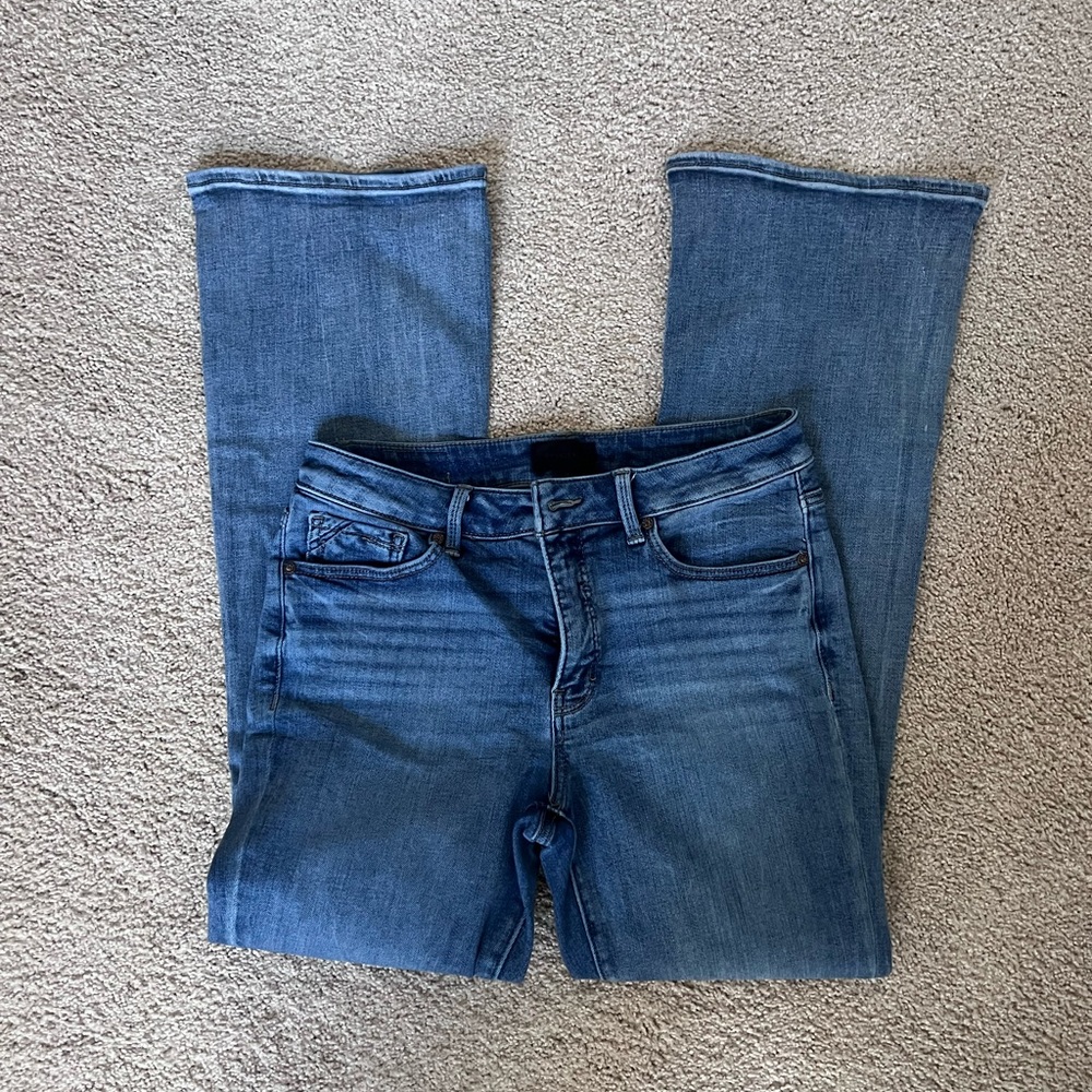 Buckle Black Women's Boot Cut Jeans in Blue